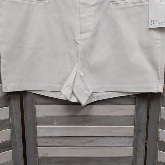 Luxe Stretch Millennium Casual Shorts | 89th + Madison | 16 - Picture 2 of 9